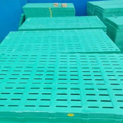 詳解衛輝市孫杏村鎮松瑞飼料機械廠1100×600全漏母豬漏糞板產床及BMC復合保溫板系統